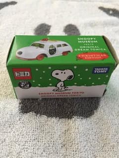 スヌーピーミュージアム 限定 トミカ クリスマスエディションのサムネイル