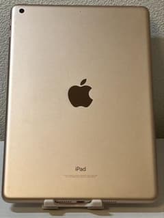 iPad第6世代 ゴールド 32GB - メルカリ