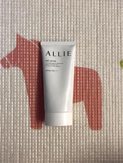 ALLIE アリィー　クロノビューティージェルUV EX 90gのサムネイル