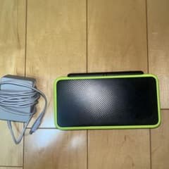 Nintendo New 2DS LL ブラック×ライム 本体のサムネイル