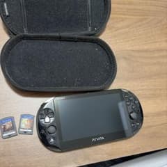 PS Vita 本体 ブラック ソフト進撃の巨人　マインクラフト　充電コード有のサムネイル