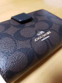COACH コーチ 二つ折り財布のサムネイル