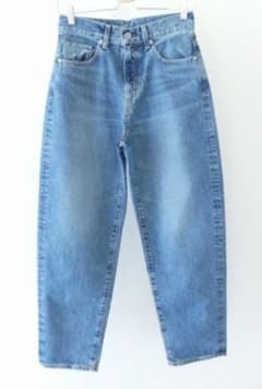 D.M.G カーブラインデニムパンツ　23100円のサムネイル
