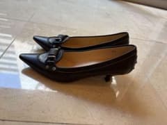 TOD'S トッズ 37.5 黒 レザー ポインテッドトゥ パンプスのサムネイル
