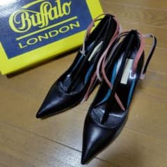 Buffalo London 7791 ブラック パンプス 37のサムネイル