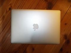 MacBook Air 13インチ　SSD i5 Intelのサムネイル