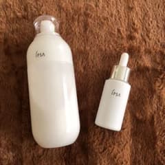 IPSAの化粧水とホワイトプロセスエッセンスのサムネイル