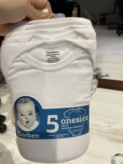 ロンパース　Gerber  下着　新生児　新品　未熟児　低出生体重児のサムネイル