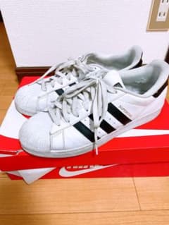 adidas アディダス スニーカーのサムネイル