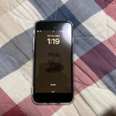 iPhone SE2 ブラックのサムネイル