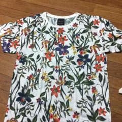 ザラ 花柄Tシャツのサムネイル