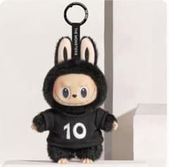 THE MONSTERS LABUBU 10周年記念展限定ぬいぐるみ - メルカリ