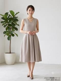 フォクシー　ひざ丈〜ロングワンピース　サイズ38【FOXEY】 フォクシー ひざ丈〜ロングワンピース サイズ38【FOXEY】 - メルカリ