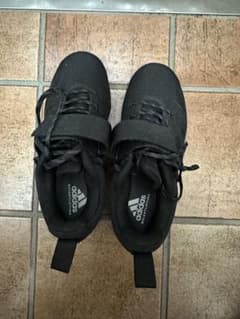 ウエイトトレーニングシューズ　adidas Powerlift ブラックのサムネイル