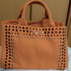 値下げしました。ビジューカナパ　ショルダー付き　プラダ　トートバッグのサムネイル