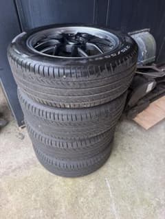 PIRELLI215/55R17×TWAホイル
