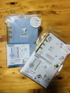 【値下げ】大人のシール収納　PEANUTS スヌーピーのサムネイル