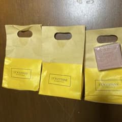 L'OCCITANE 紙袋 石鹸3個セットのサムネイル