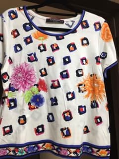 再‧✧̣̥̇‧お値下げ‧✧̣̥̇‧レオナール Tシャツのサムネイル