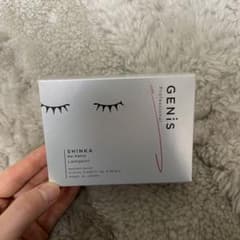 GENiS まつ毛美容液のサムネイル