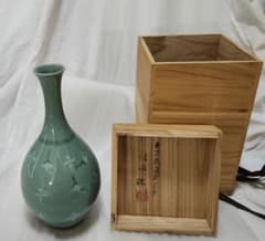壺 趙京洙作 趙京青磁民俗陶芸 趙奉洙 作】青磁 壺 花器 趙京民俗陶芸研究院 - メルカリ