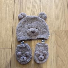 クマ耳付きベビー帽子と靴下セット