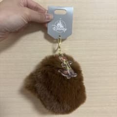 ズートピア ニックの手 キーチェーン ディズニーストア Kaori様 - メルカリ