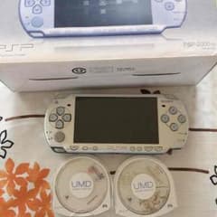 psp2000とカセット付きのサムネイル