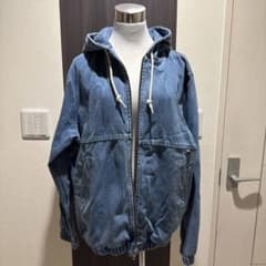 stussy フード付きデニムジャケット しっかりした生地でかわいいです 