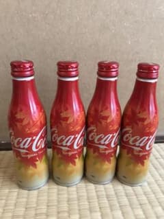 コカコーラ  紅葉ボトルのサムネイル