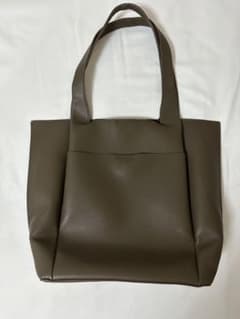 【新品未使用】ZARA肩掛けレザートートバッグのサムネイル