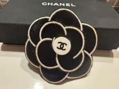 超レア♡ヴィンテージCHANEL カメリア ブローチ ブラック　箱有りのサムネイル