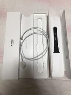 アップルウォッチ　シリーズ3  充電器、ベルト、箱のサムネイル