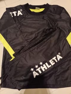 薄手ピステ ATHLETA ジャージ 黒/蛍光イエロー160センチのサムネイル