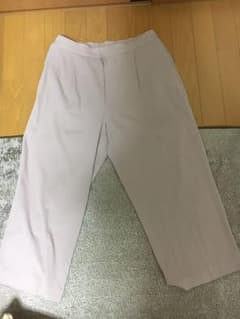 ユニクロ  ドレープワイドパンツのサムネイル