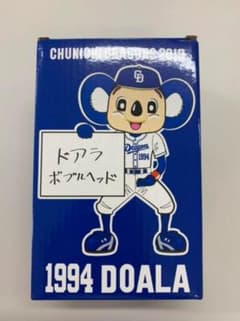 ドアラ　ボブルヘッド人形のサムネイル