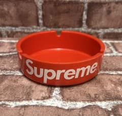 Supreme　アッシュトレイ　灰皿　レッド　7146 Supreme アッシュトレイ 灰皿 レッド 7146 - メルカリ