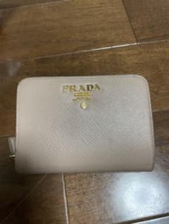 NANAさん専用PRADA2つ折り財布のサムネイル