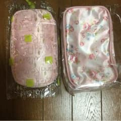 化粧ポーチのサムネイル