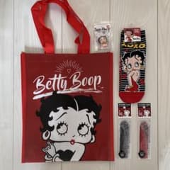 Betty Boop まとめ売り セット バッグ コップ 靴下 Betty Boop ポリバッグ・ミニフィギュア・コーム・靴下セット セリア