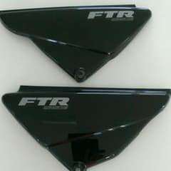 woo ron cha様専用FTR 純正サイドカバーセットのサムネイル