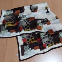 イトキンのスカーフのサムネイル