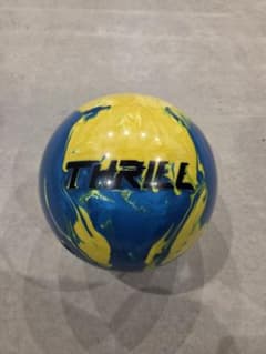 MOTIV MAX THRILLパール 15ポンド ボウリングボール - メルカリ