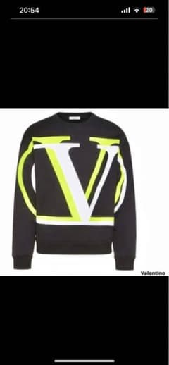 ヴァレンティノ VALENTINO 人気トレーナーのサムネイル