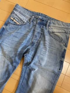 DIESEL メンズジーパンのサムネイル