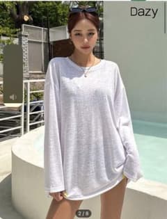 SHEIN 人気ラッシュガード！！日焼け対策　Mサイズのサムネイル