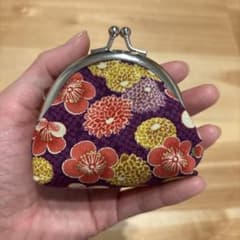 和柄 がま口財布 小銭入れ ハンドメイド 梅菊柄のサムネイル