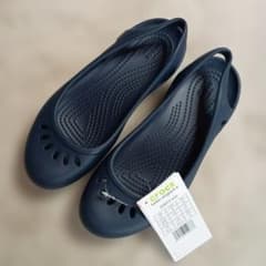 【新品】クロックス Kadee Slingback W ネイビー 21cmのサムネイル