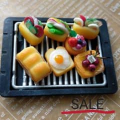 SALE品　惣菜パン　いろいろセット　ミニチュアフードのサムネイル
