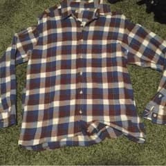 UNIQLO メンズシャツのサムネイル